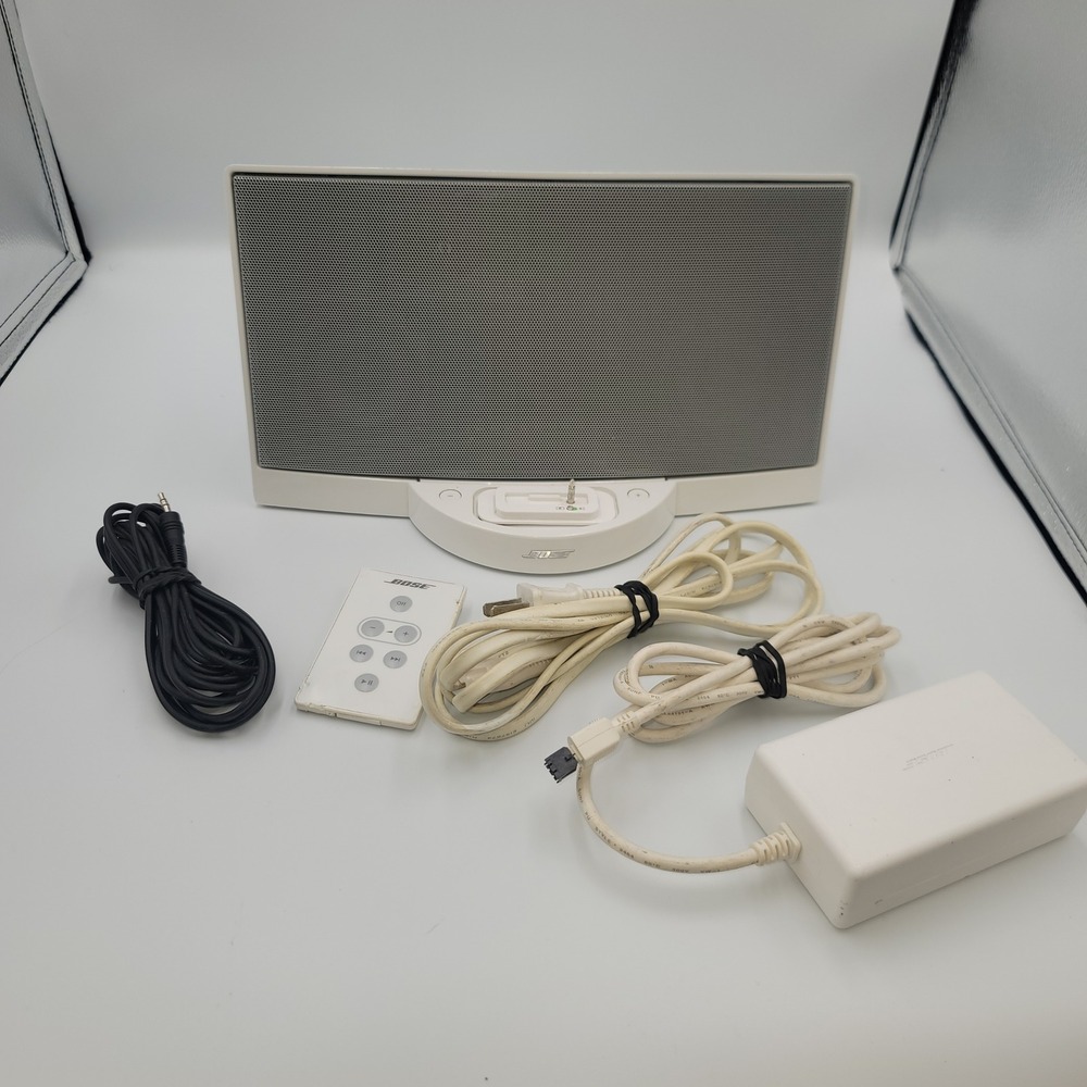 Bose SoundDock Series II Digital Music System White iPod iPhone 30-Pin Remote